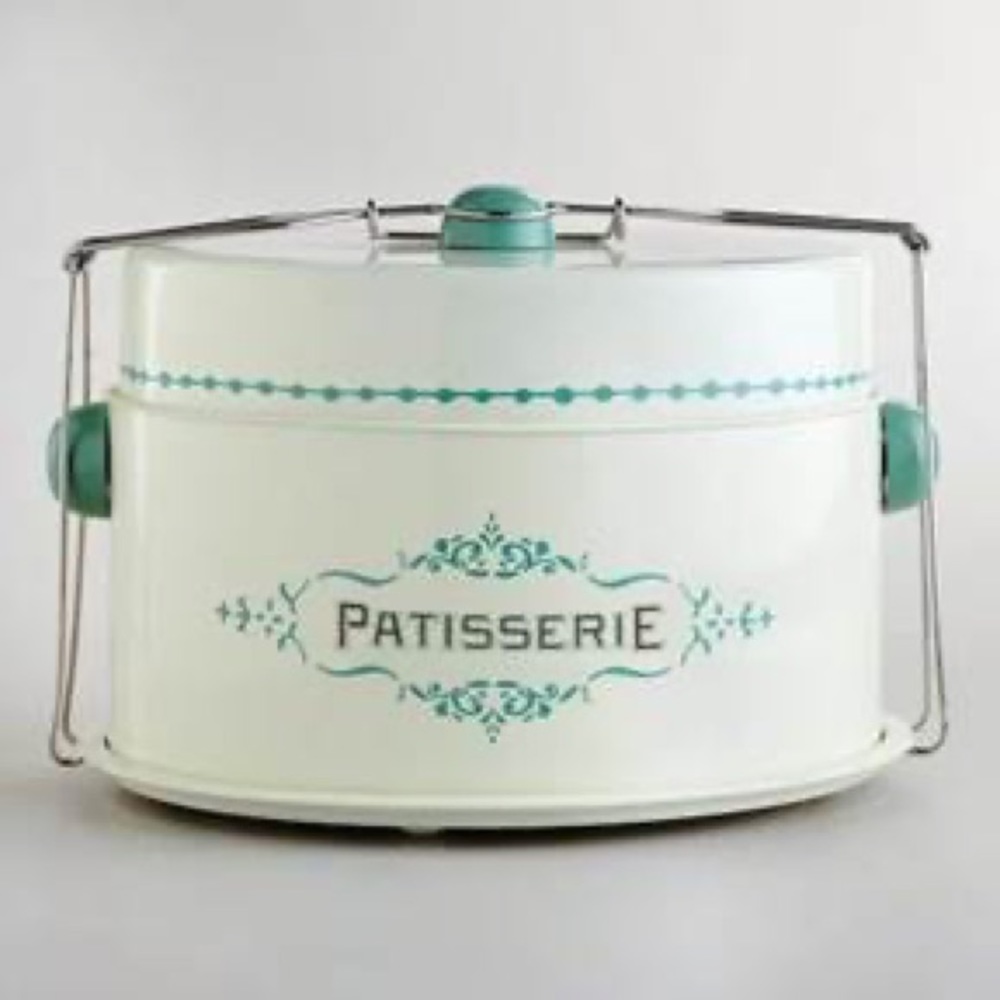 Vintage inspired cake tin and stand set